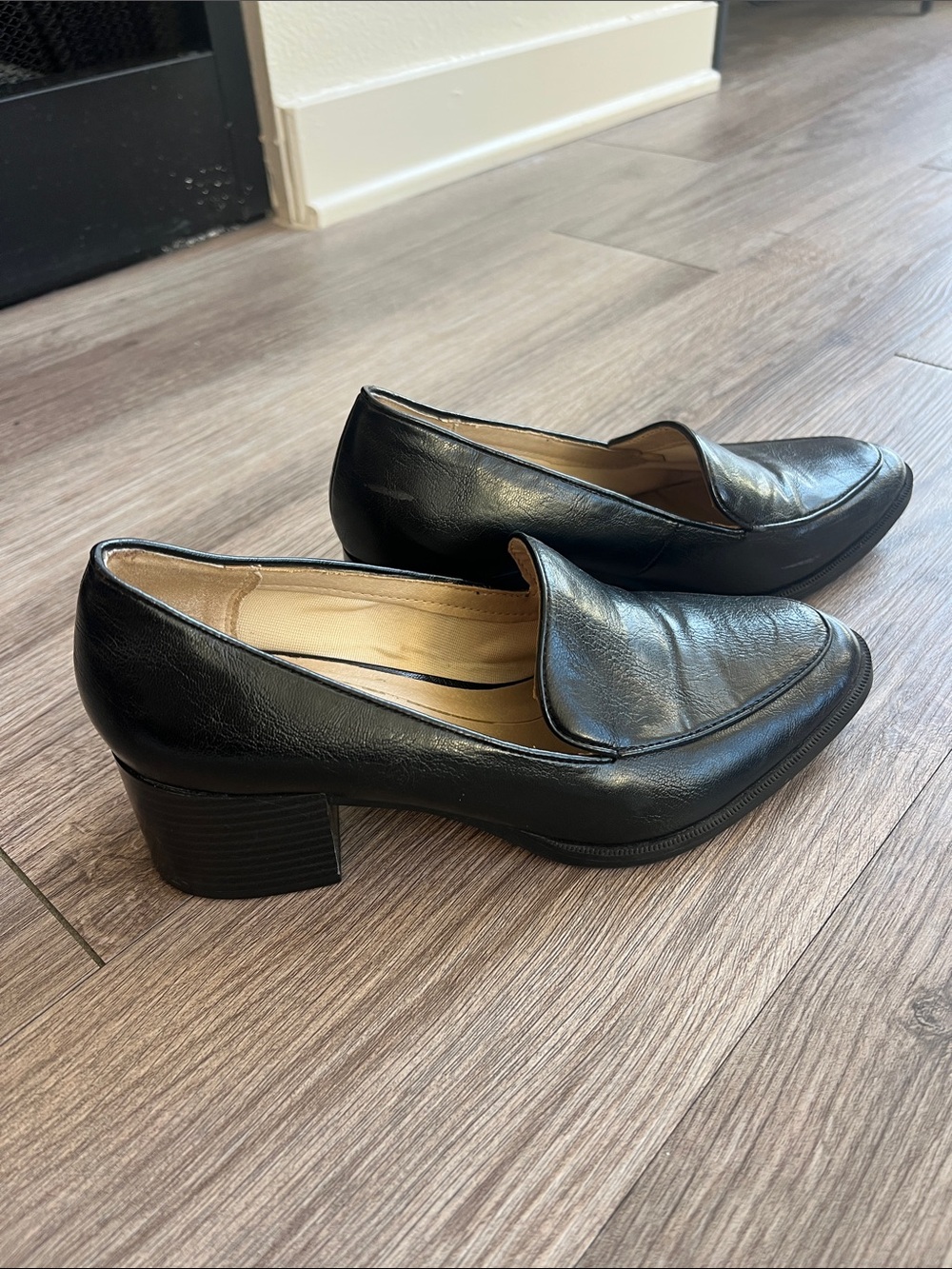 Life Stride Black Leather Low Block Heel Loafers